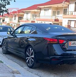 نيسان ألتيما